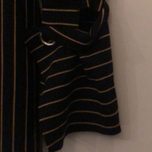 Top - Picture 2 of 5